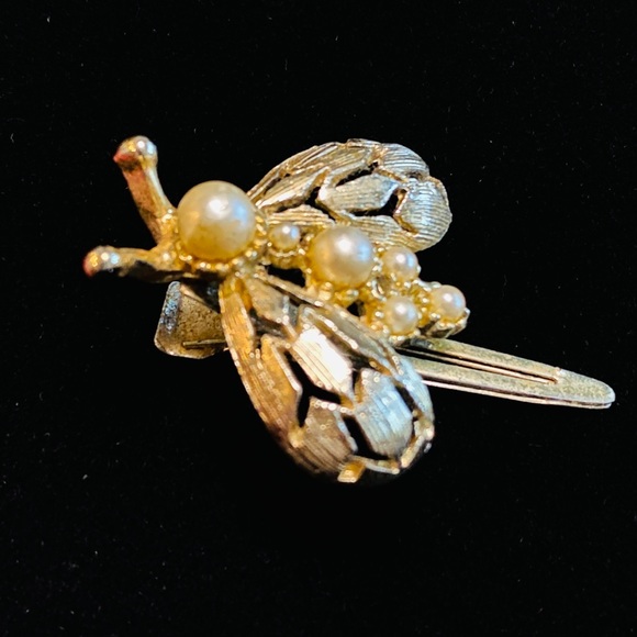 60s/70s Pearl And Gold Tone Metal Bee Hair Pin - Picture 2 of 9